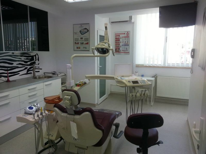 White Dental Care - clinica stomatologica